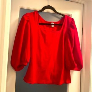 2/10$ Extra puffy arm top